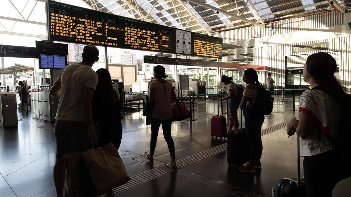 Alicante logra contener la fuga de trabajadores hacia otras provincias españolas.