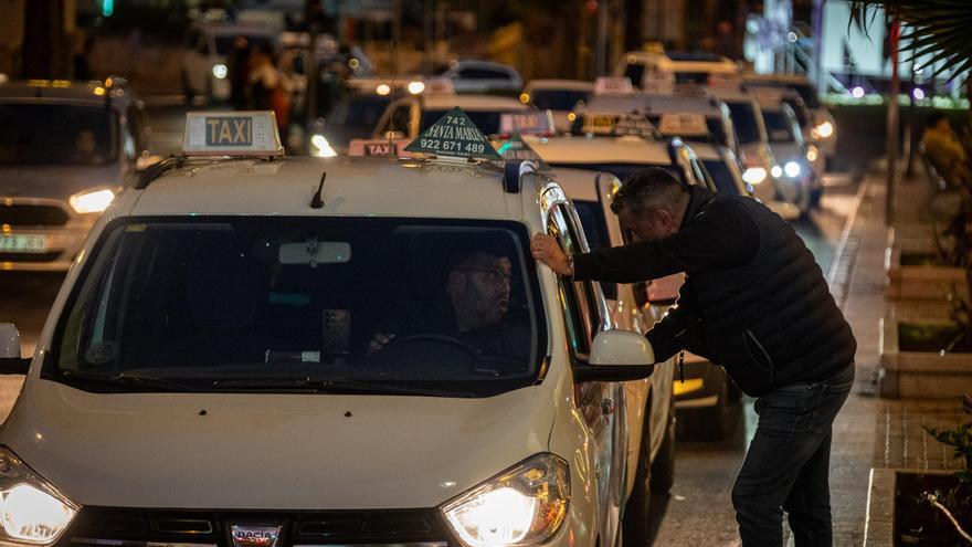 Huelga de taxis en Santa Cruz
