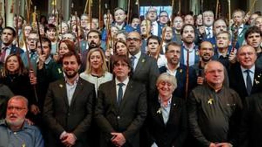 Puigdemont desafía a la UE por su apoyo al Gobierno