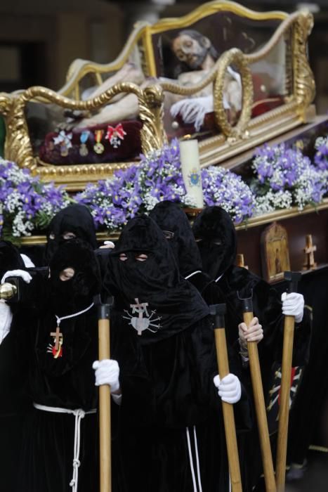 Procesión del Santo Entierro en Oviedo.