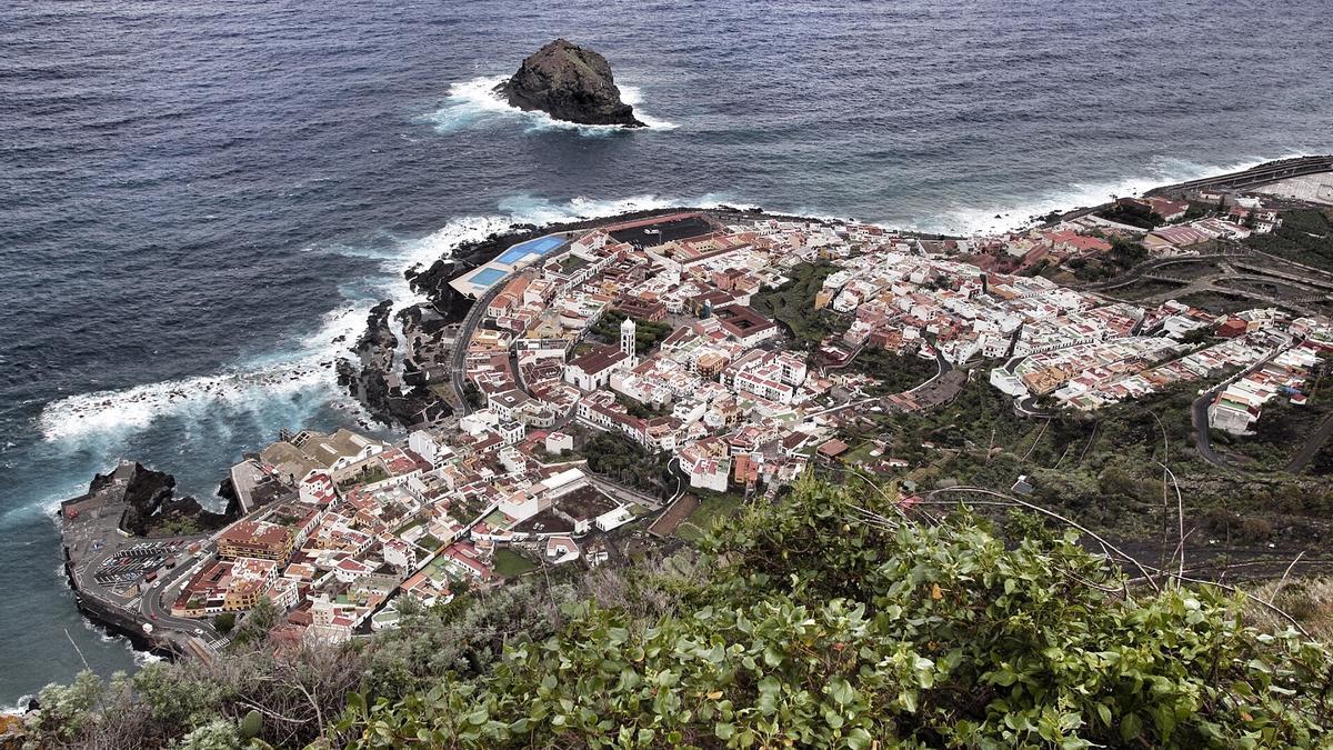 Panorámica de la Villa y Puerto de Garachico