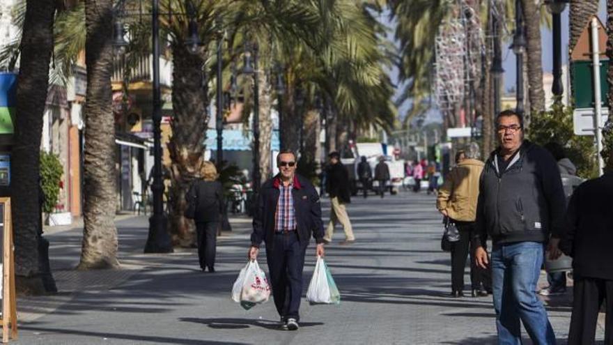 Paseo Buenavista del Grau al mediodía.