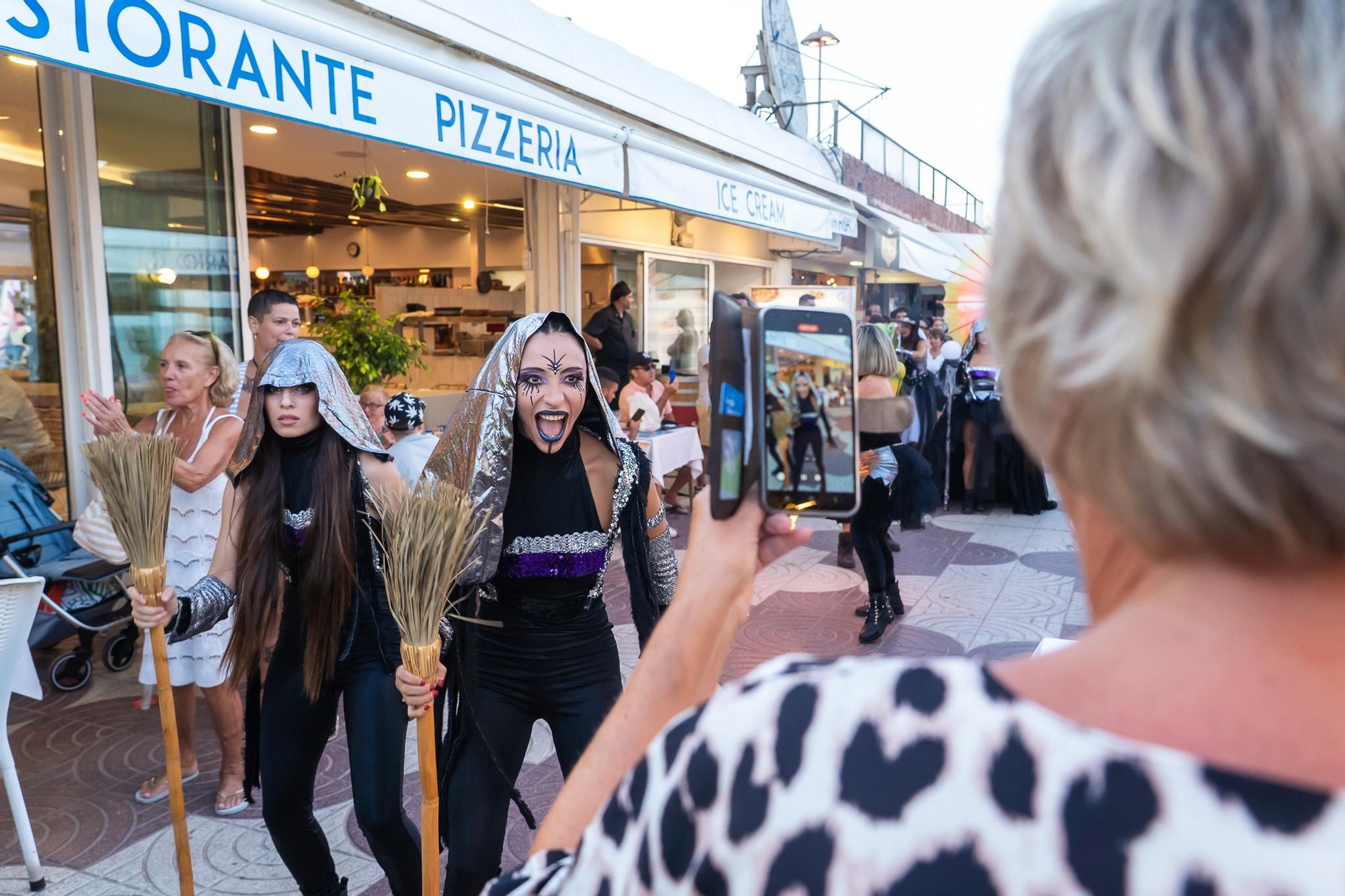 Celebración de las hogueras de San Juan en Playa del Inglés
