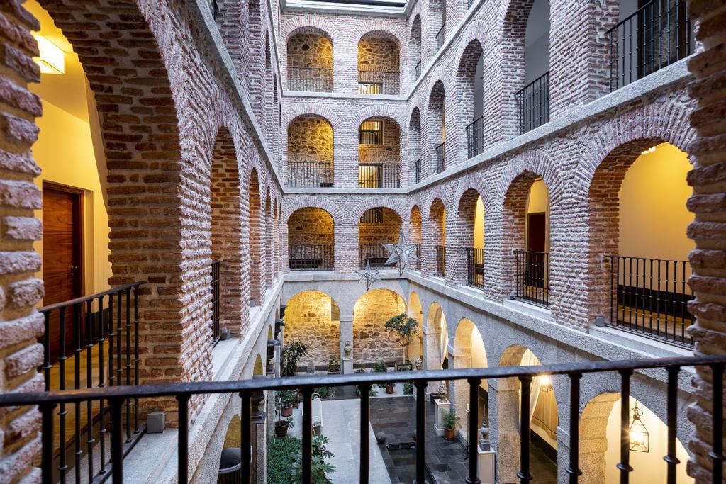 Parador de La Granja, detalle patio interior
