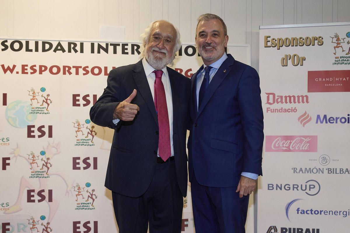 Josep Maldonado, anfitrión, con Jaume Collboni