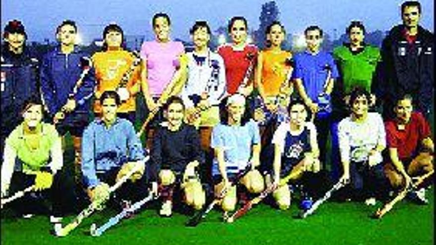 Equipo de hockey femenino del Grupo Covadonga.