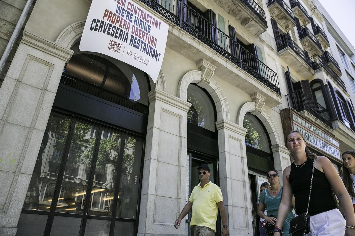 La antigua cervecería Baviera de la Rambla está a punto de iniciar una nueva etapa bajo el paraguas del hotel Yurbban Rambla.