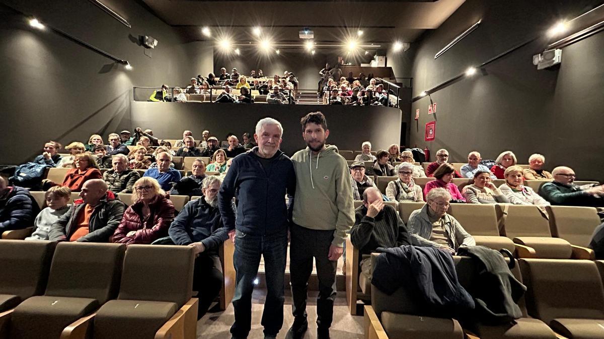 Álvaro Peláez y Manuel Merillas, antes del inicio de su conferencia en Grado.