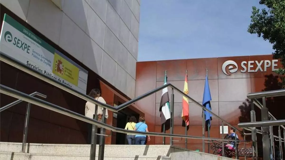 El fin de las restricciones impulsa la afiliación y el descenso del paro