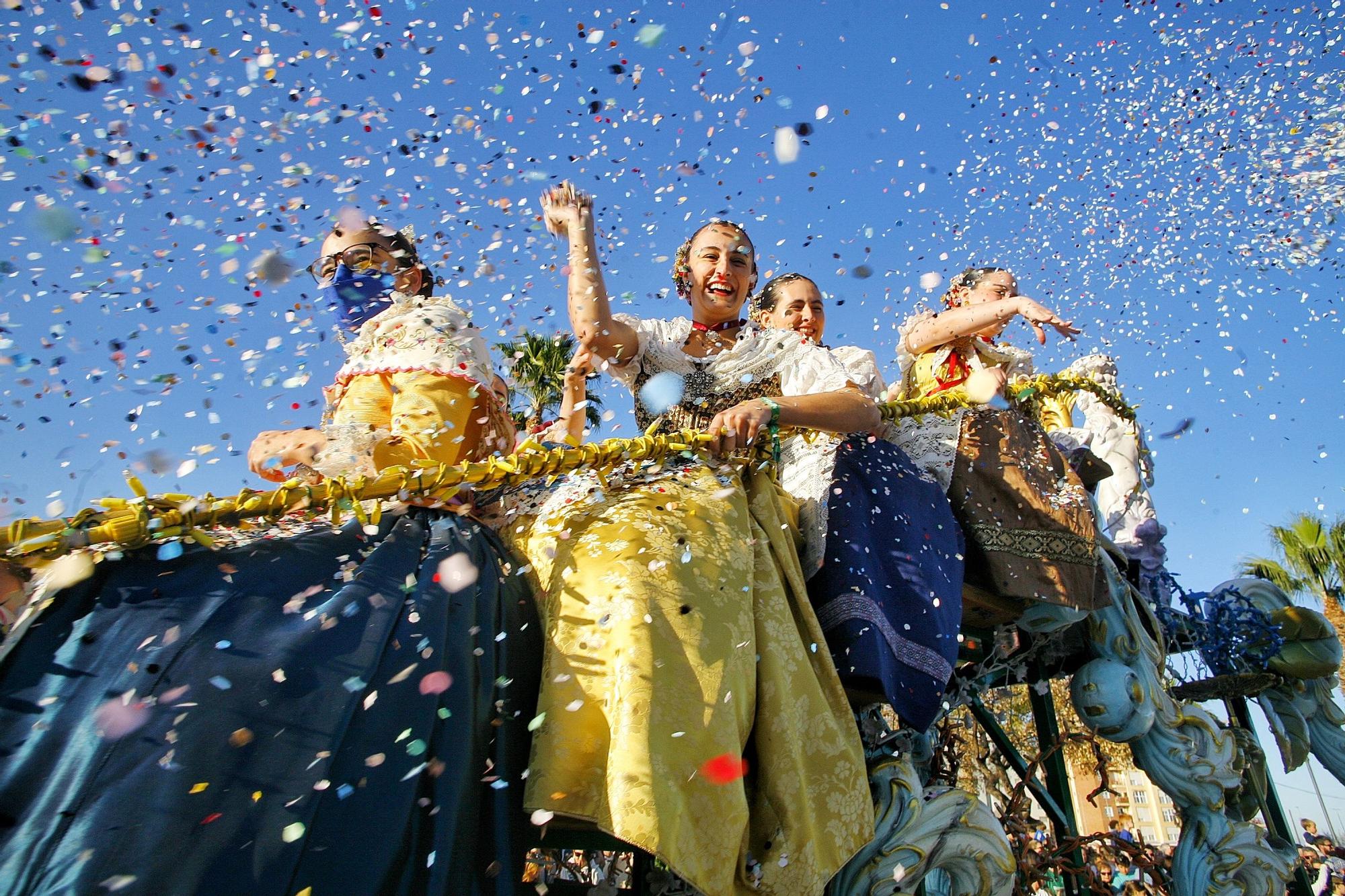 Todas la imágenes de coso multicolor de la Magdalena