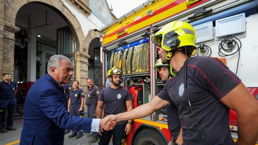 El Ayuntamiento de Sevilla invertirá más de 2 millones de euros en Policía Local, Bomberos y ayudas al taxi