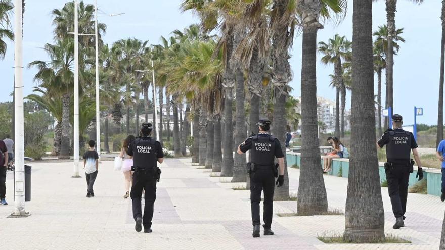 Apuñala a un hombre con una botella rota en un chiringuito de Burriana