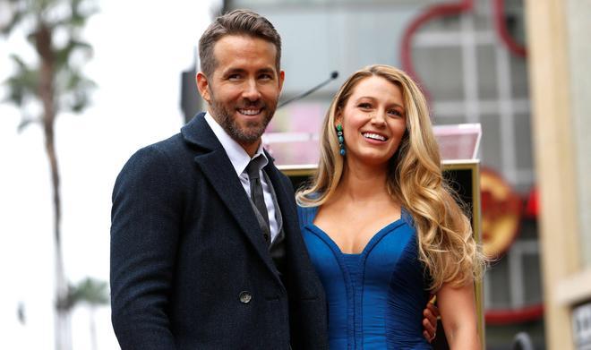 Ryan Reynolds y Blake Lively en el Paseo de la Fama de Hollywood