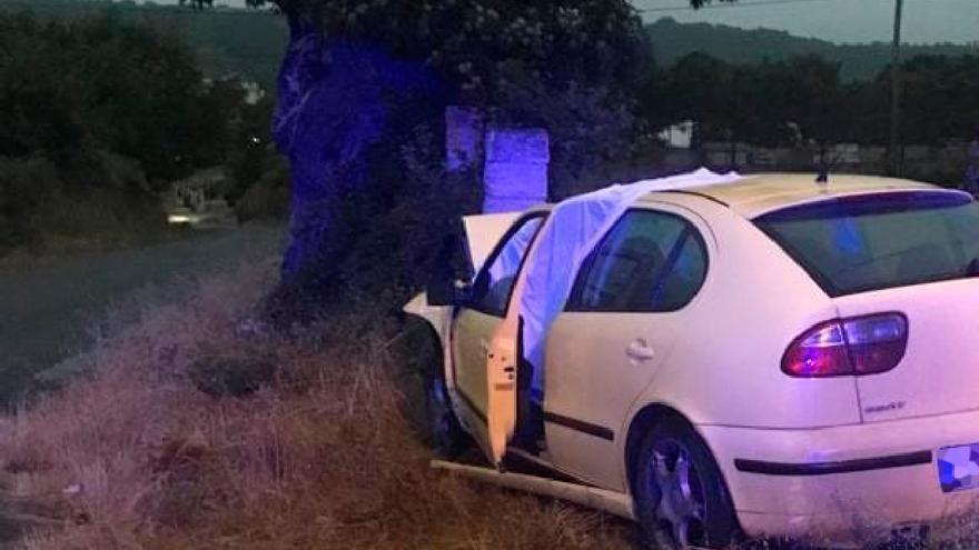 Un joven muere tras chocar contra un muro en Manzaneda