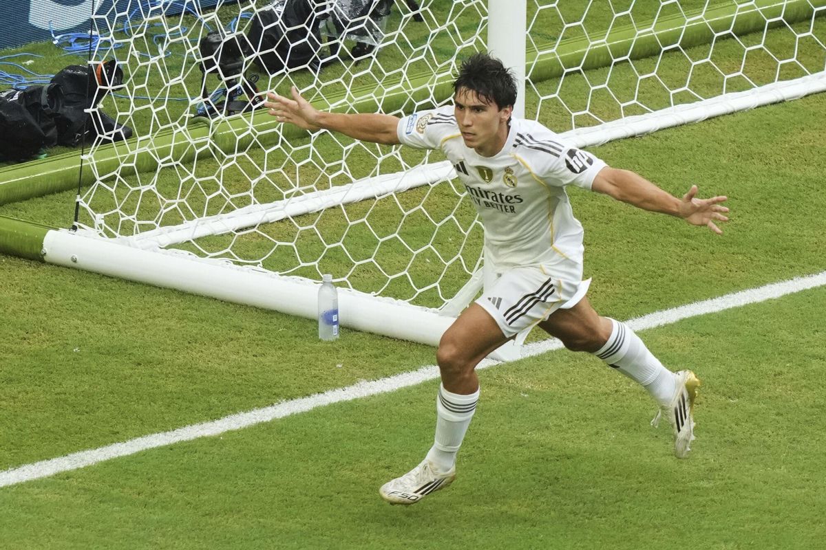 Real Madrid's Gonzalo Garcia (30) celebrates after scoring his side's opening goal during the Club World Cup round of 16 soccer match between Real Madrid and Juventus in Miami Gardens, Fla., Tuesday, July 1, 2025. (AP Photo/Marta Lavandier). EDITORIAL USE ONLY/ONLY ITALY AND SPAIN