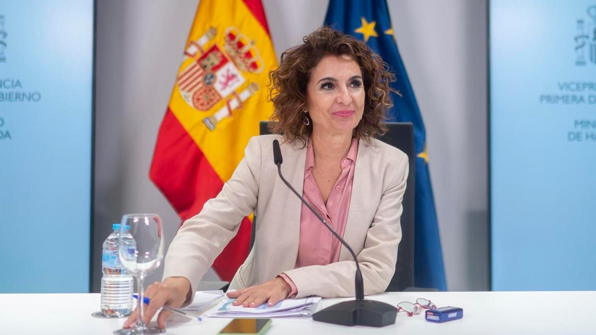 Cambios en la nómina mensual, Hacienda se queda 591 euros de los trabajadores: el trámite para recuperarlos