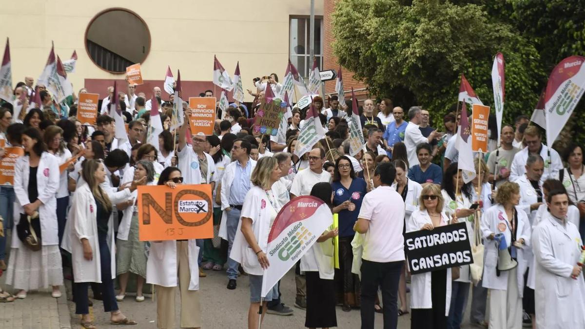 Huelga médica el pasado 13 de junio en la Arrixaca.