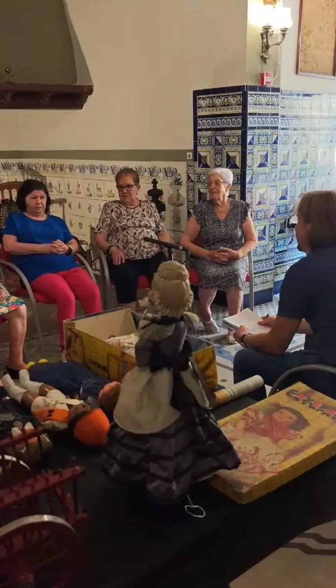 El MUMA de Alzira rescata los juegos tradicionales de la mano de personas con Alzheimer