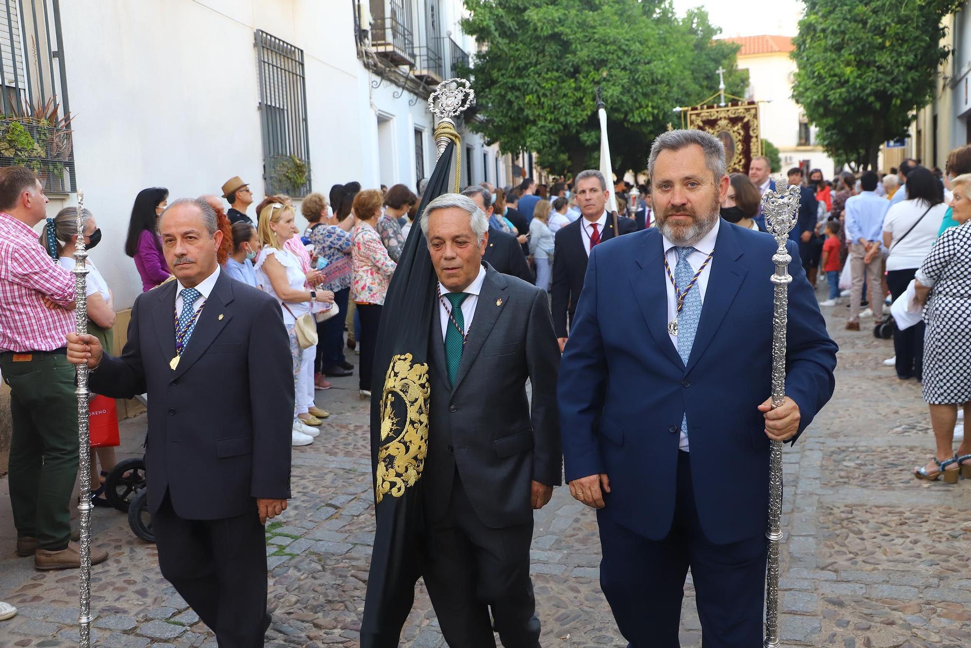 San Rafael procesiona por las calles de Córdoba