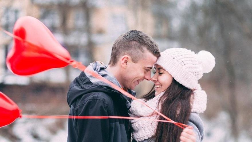 Los infieles celebran su día antes de San Valentín y gastan más que con sus parejas