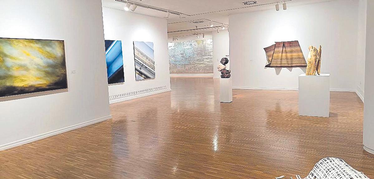 La muestra de obras procedentes de las galerías Sala Sola, Amaga, Bea Villamarín, ATM y Acuña.