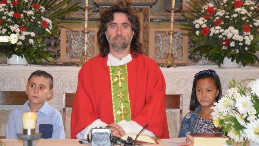 Teo Nieto Vicente, sacerdote en Aliste, será pregonero del Día de la Comarca en Viñas.