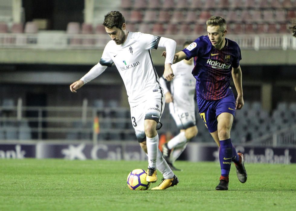 El partido entre el Barcelona B y el Sporting de Gijón, en imágenes