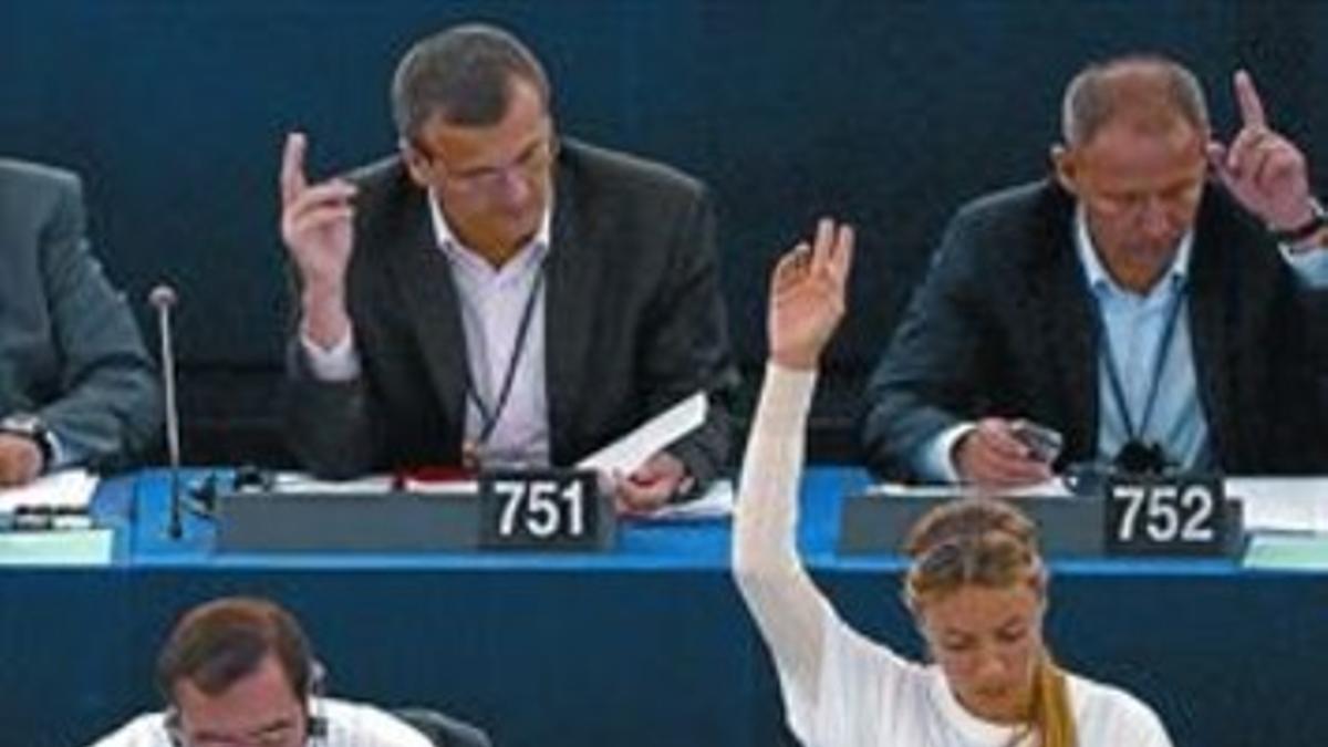 Votación de la resolución en la Eurocámara, ayer en Estrasburgo.