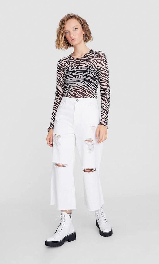 Camiseta de cebra semitransparente, de Stradivarius
