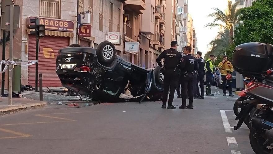 Un accidente en Elche tras la indisposición de un conductor deja a un peatón herido