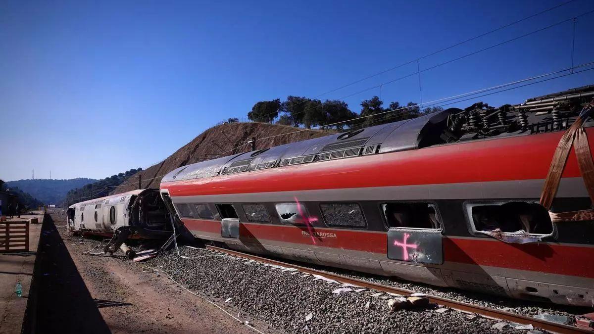 Efectos del accidente de trenes en Adamuz (Córdoba).