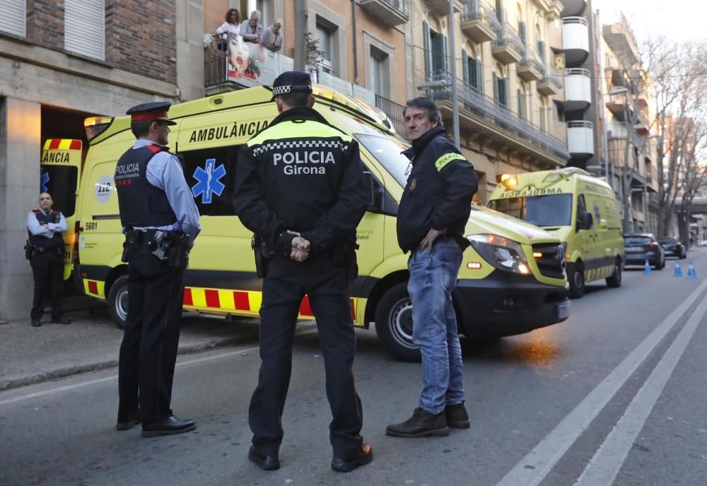 Una dona ofega la seva filla de 10 anys a Girona