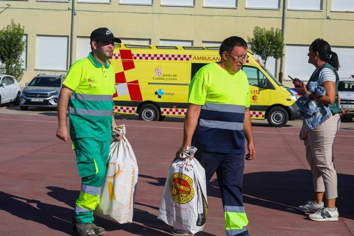 Más de 300 personas pasan la noche en los pabellones habilitados como albergue en Bermillo de Sayago