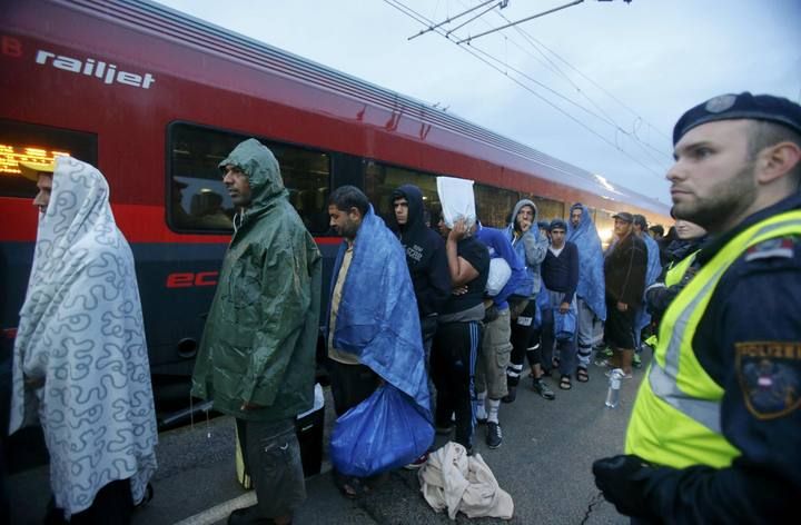 Austria permite la llegada de los refugiados procedentes de Hungría