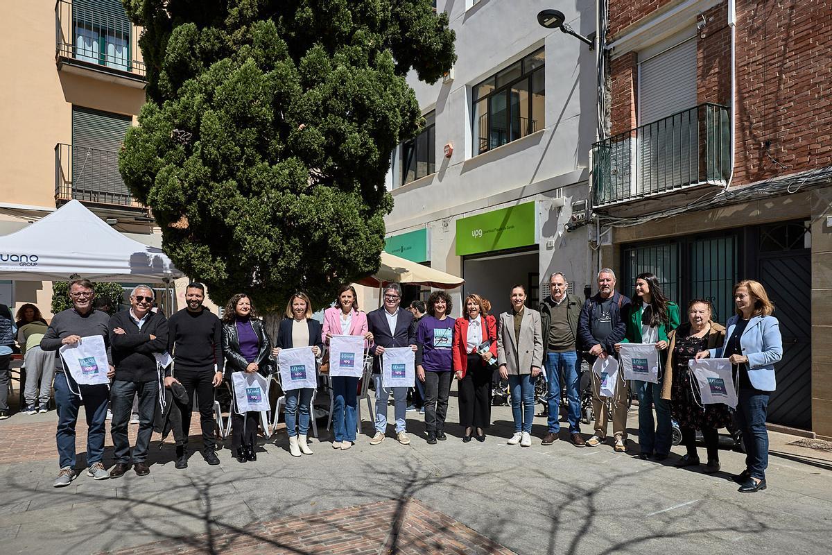 Concejales y directores de la UPG el pasado 23 de abril en la plaza Loreto.