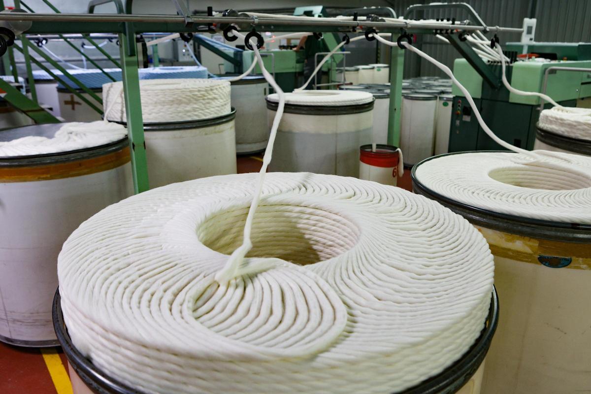 Planta de proucción en una empresa textil de la provincia de Alicante.