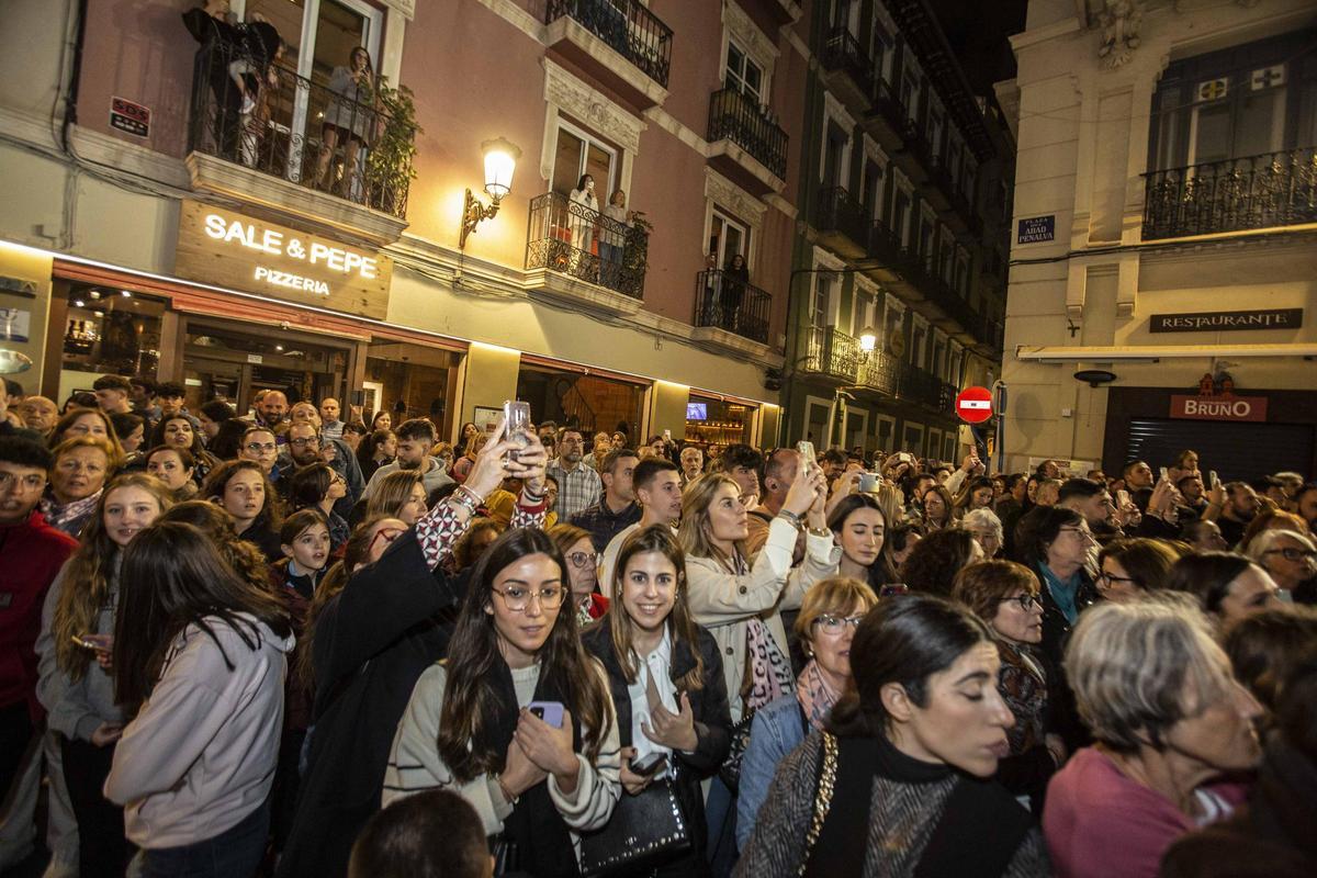 Pasión en la procesión de Nuestro Padre Jesús en la Concatedral de San Nicolás de Alicante