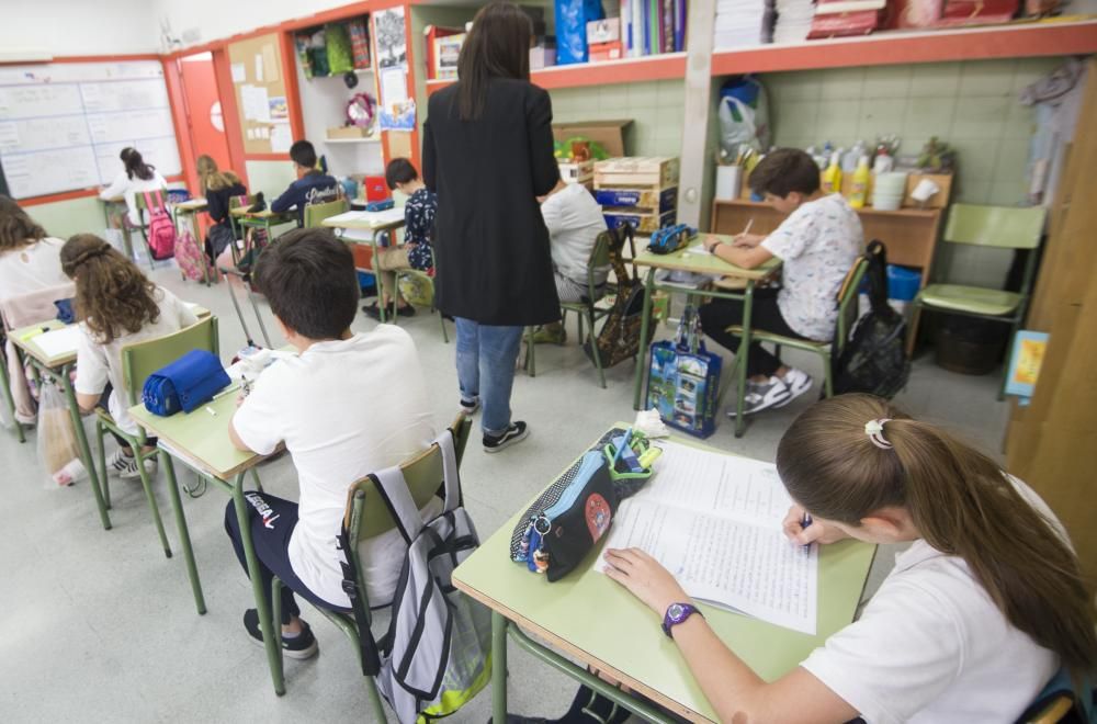 La Plataforma Galega en Defensa do Ensino Público cifró este mediodía en más de un 80% los alumnos convocados a las pruebas de evaluación de 6º de Primaria y 4º de ESO que no acudieron a realizarlas.