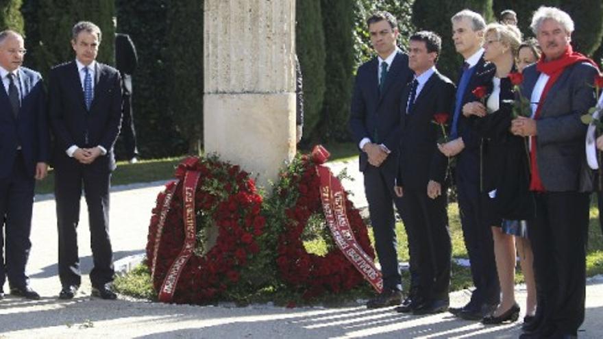 Pedro Sánchez hace de anfitrión en la cumbre socialista