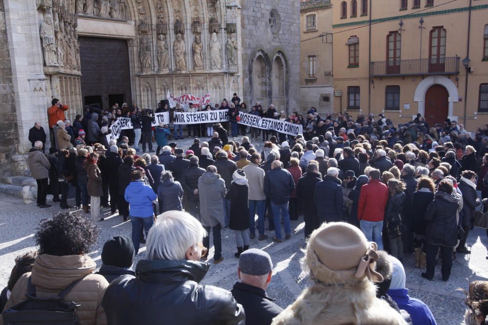 Protesta a Castelló en contra de la decisió del Bisbat de rellevar el mossèn