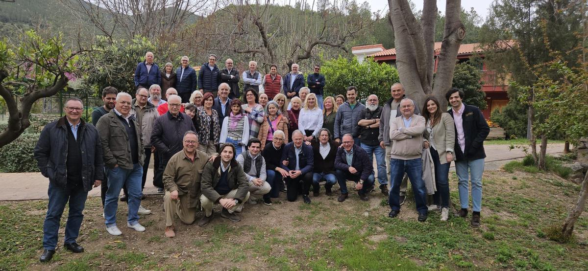 Camps se reunió este sábado en Sot de Chera con militantes de la Serranía.