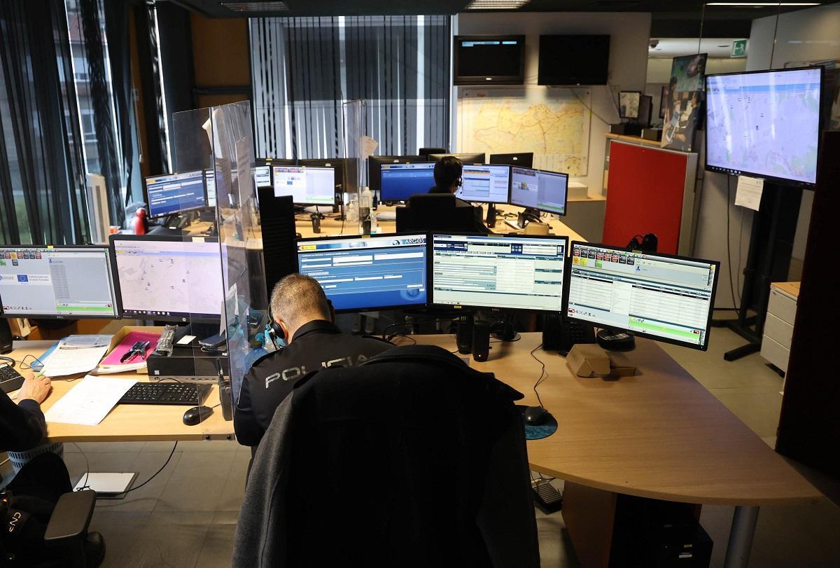 Sala del 091 de la COmisarúa de Vigo