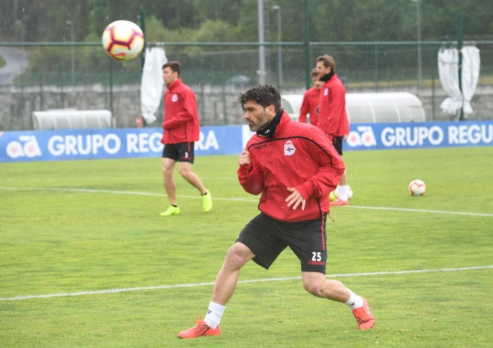 El técnico José Luis Martí programa una sesión de una hora de duración con el objetivo de dosificar las fuerzas de sus futbolistas.