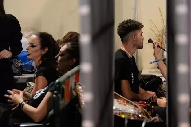 Backstage de la gala de preselección Drag Queen