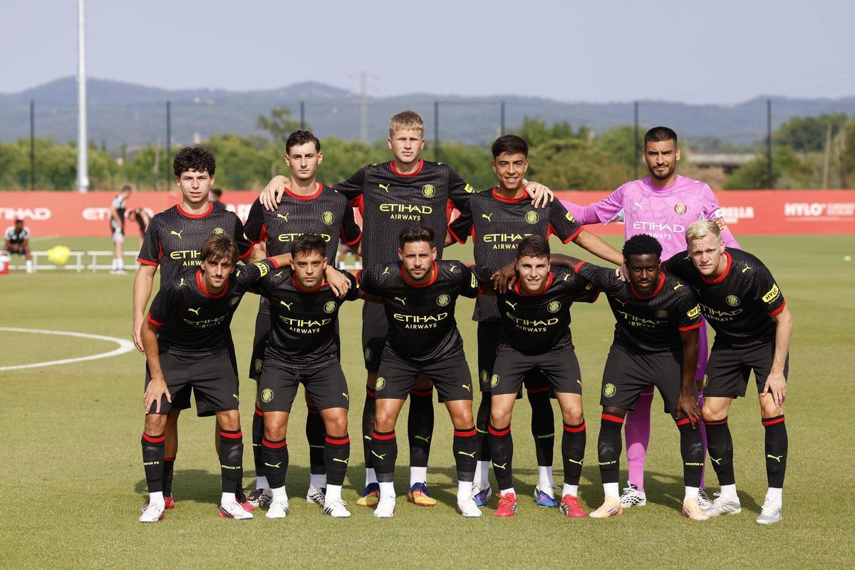 El primer onze titular del Girona 2026-27