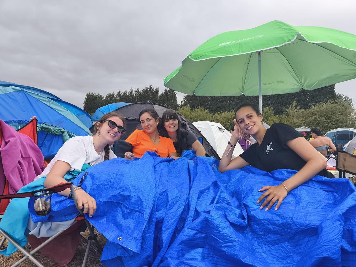 Desde la izquierda: Clara García, Emma Sáez, María Sayagués y Natalia Vázquez