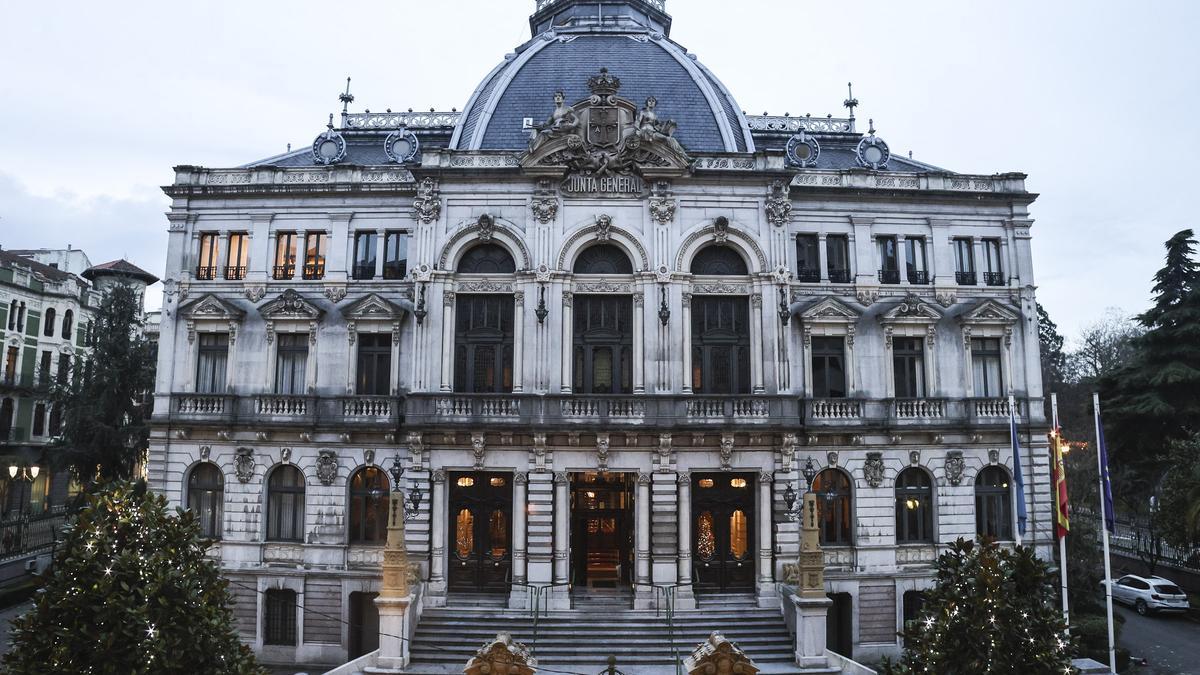 Palacio de la Junta General del Principado, sede del parlamento asturiano.