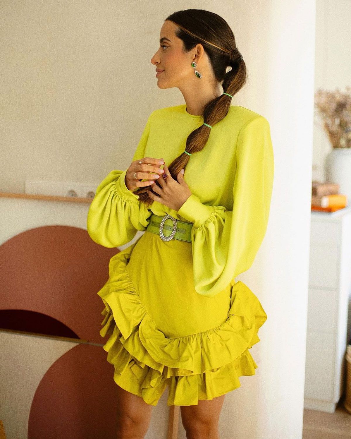 La 'influencer' María Fernández Rubíes con vestido de invitada Redondo Brand