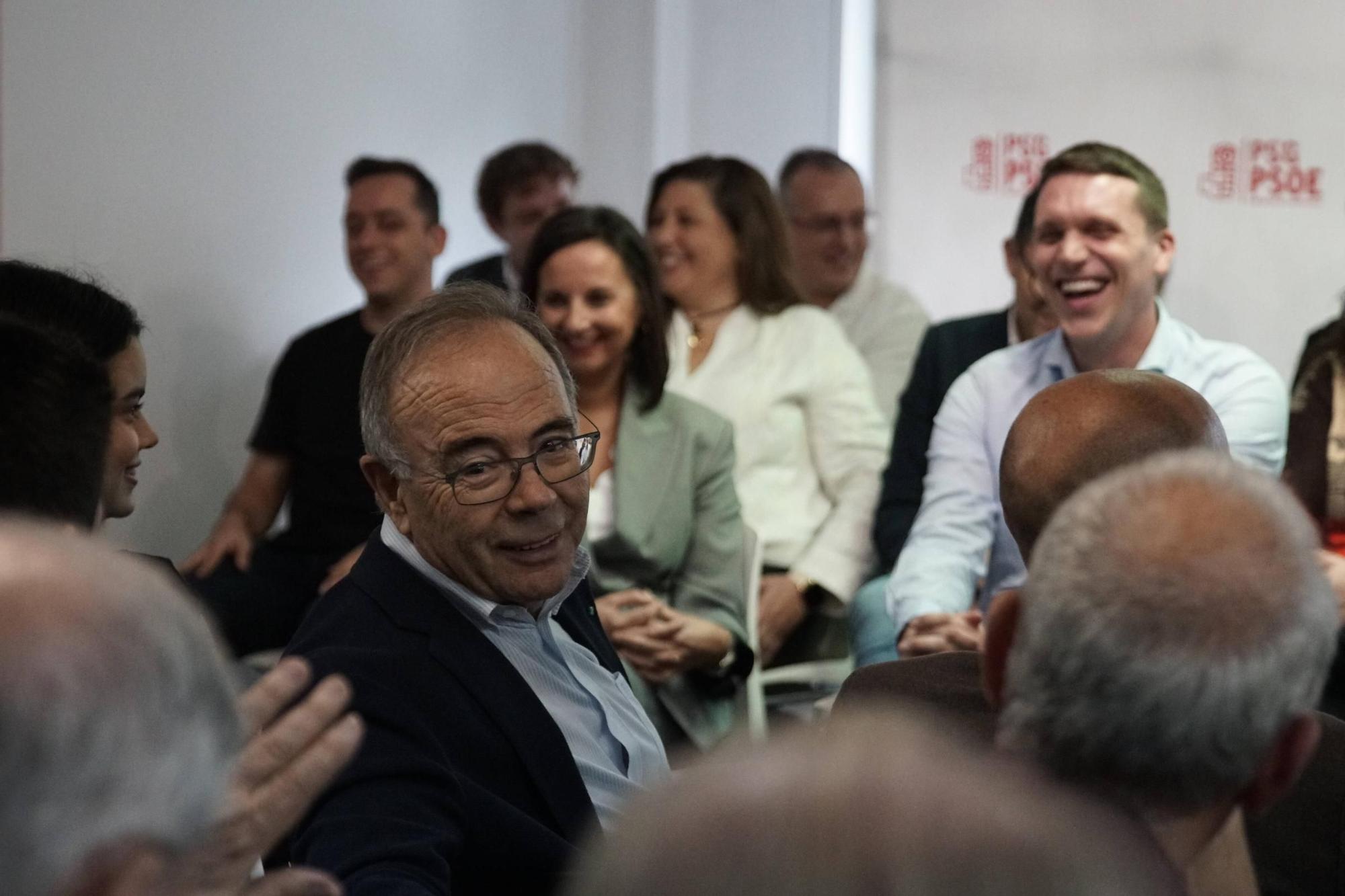 Asamblea de la agrupación socialista de Santiago para la elección del nuevo secretario xeral local