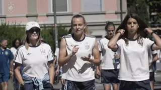 Las futbolistas de la Selección pasean en Suiza en la previa del partido de cuartos.